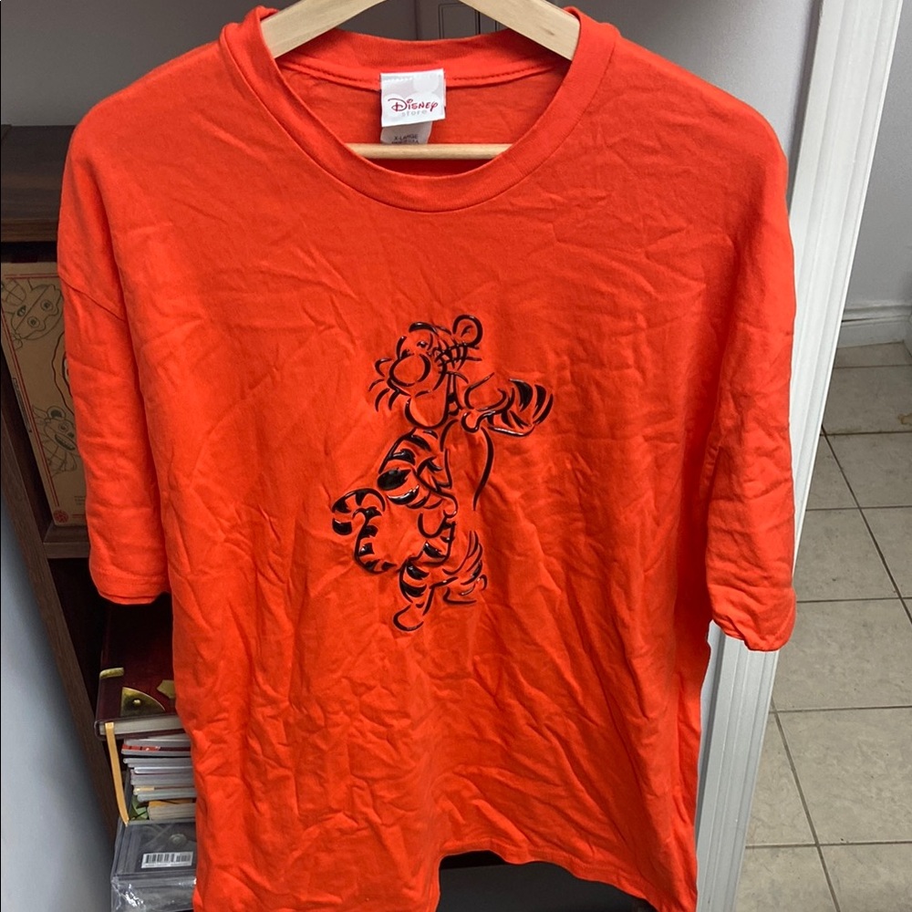 Vintage Disney Store Tigger Orange T-Shirt